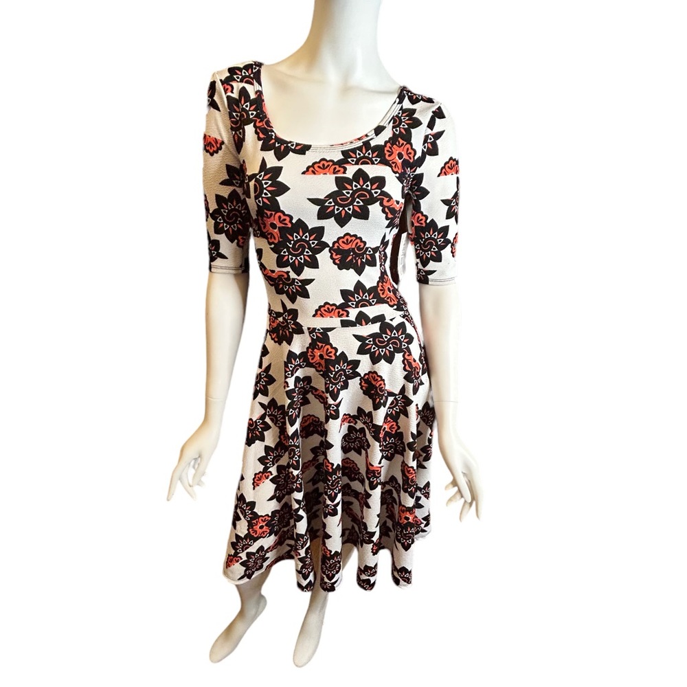 NWT LuLaRoe Nicole Dress Size Small - Picture 2 of 14